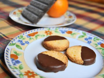 Receta Receta galletas a la naranja con chocolate