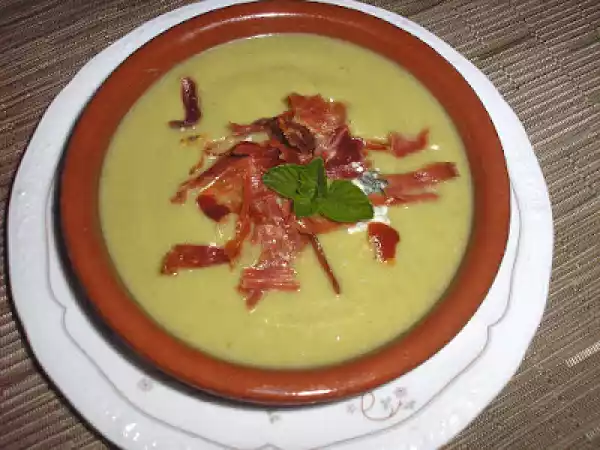 Receta Crema de brócoli al queso azúl