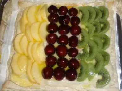 Receta Tarta de manzana y frutas con crema pastelera.