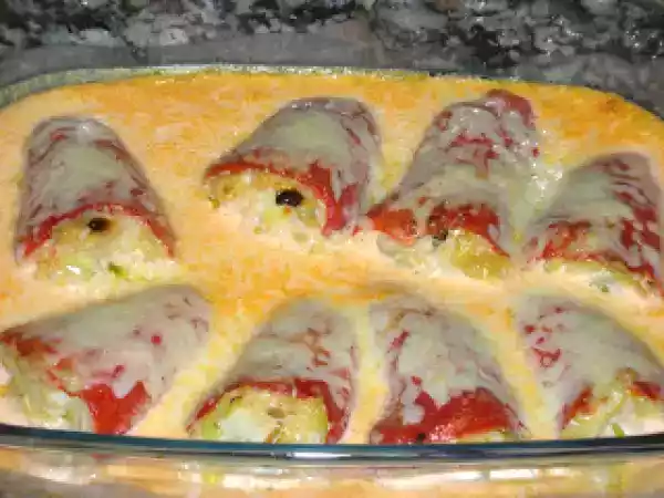 Receta Pimientos del piquillo rellenos de merluza y puerros