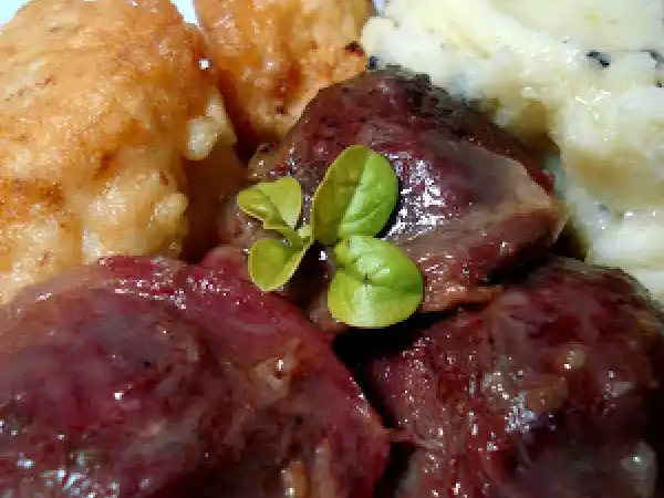 Receta Mollejas de pato con fritos de coliflor y puré de patata y trufa