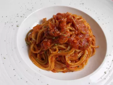 Receta Spaguetti con salsa de anchoa y atún