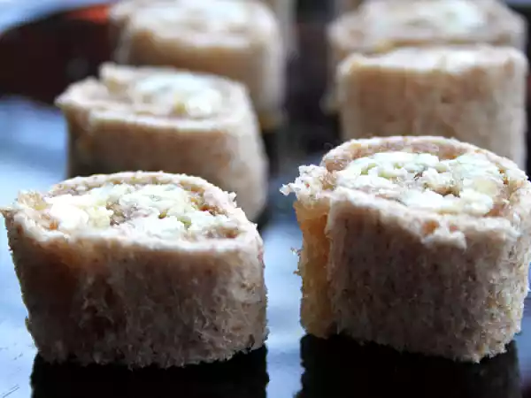 Receta Sandwich enrollado de membrillo y queso azul. paso a paso.