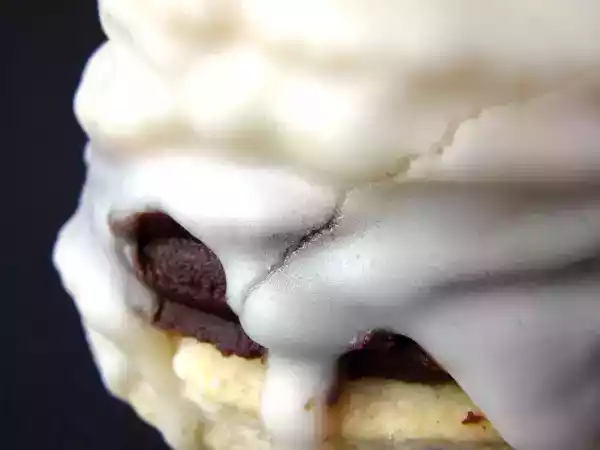 Receta Hojaldre glaseado relleno de trufa de chocolate