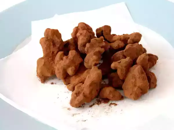 Receta Nueces de chocolate con cardamomo y canela