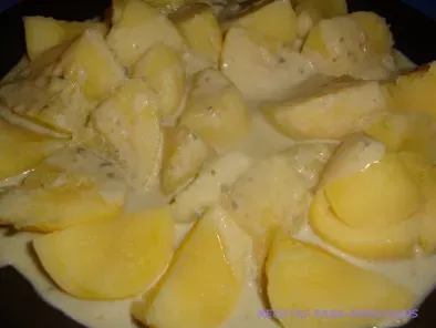 Receta Patatas con salsa al roquefort