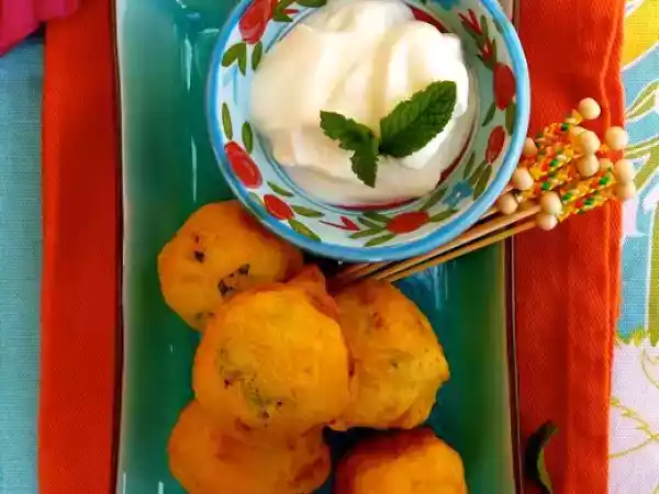 Receta Bonda de patatas con salsa de yogur