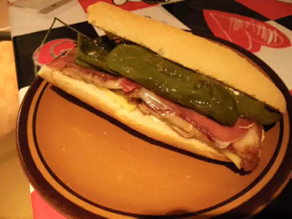 Receta Serranito de lomo con jamón espuña.