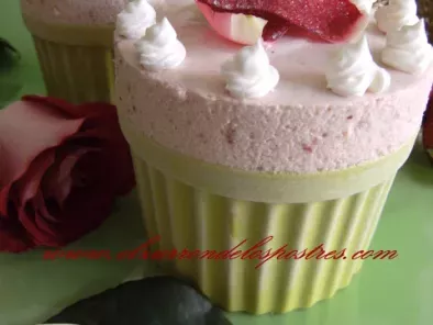 Receta Soufflé helado de mermelada de fresa y esencia de rosas