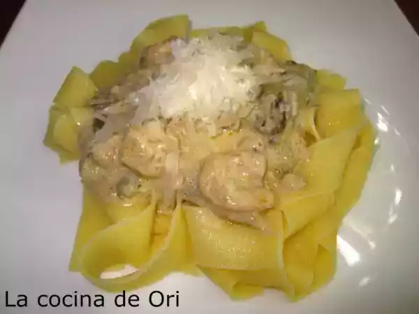 Receta Cintas con alcachofas y gambas