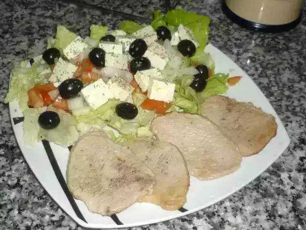 Receta Cinta de lomo con ensalada griega