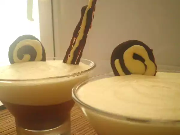 Receta Mousse de chocolate blanco y negro