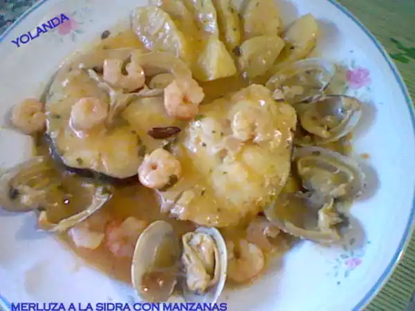 Receta Merluza a la sidra con manzanas