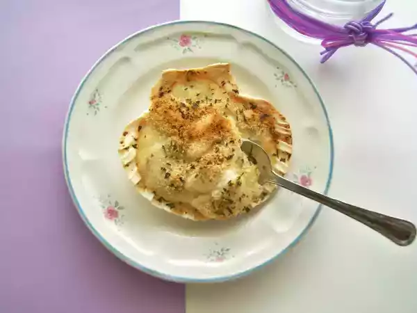 Receta Conchas rellenas de merluza y gambas
