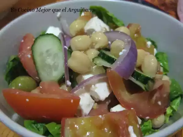 Receta Ensalada griega con garbanzos