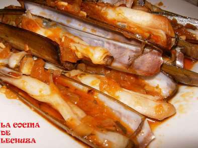 Receta Receta gallega: navajas a la plancha y navajas en salsa marinera