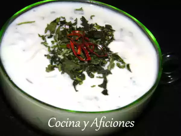 Receta Crema (dip) de queso fresco batido con hierbas frescas