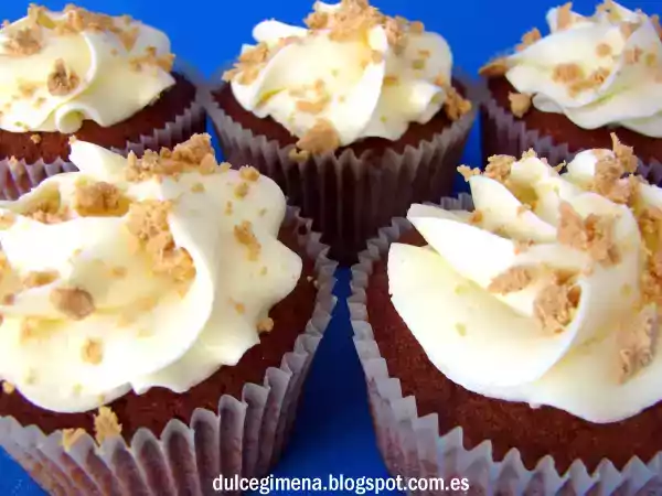 Receta Cupcakes de turrón y crema chantilly