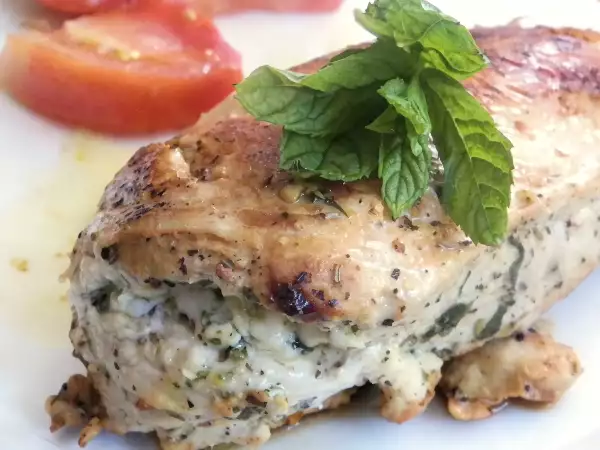 Receta Pollo con queso de cabra y hierbabuena
