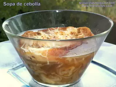 Receta Sopa de cebolla.