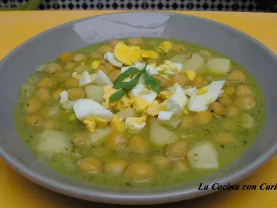 Receta Garbanzos con sepia (chocos) en salsa verde