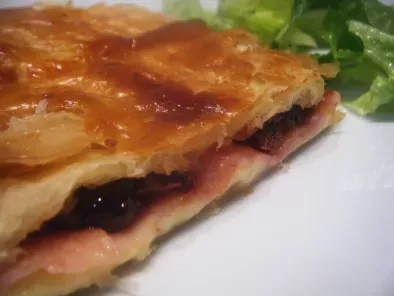 Receta Empanada de jamón, queso y dátiles