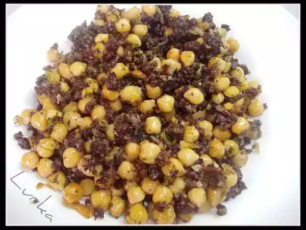 Receta Garbanzos con butifarra negra