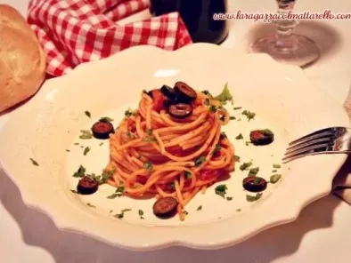 Receta Spaghetti alla puttanesca con anchoas
