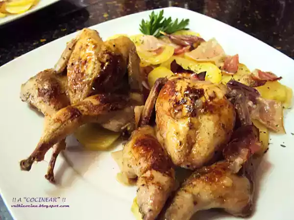 Receta Codornices al horno con patatas y bacon