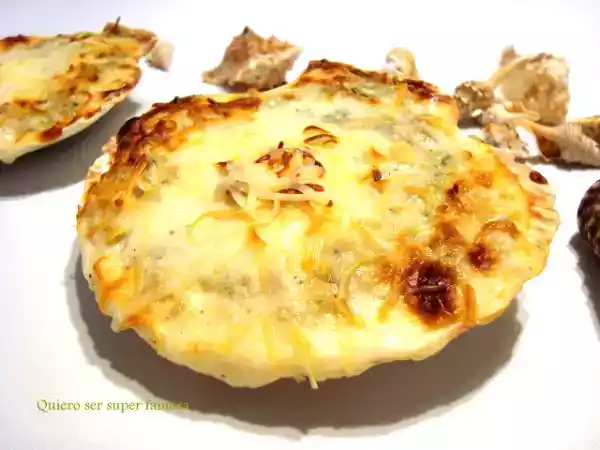Receta Pastel de patatas y bacalao con bechamel, gratinado al horno.