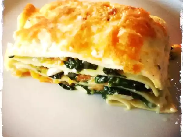 Receta Lasaña de espinacas, zanahorias y piñones