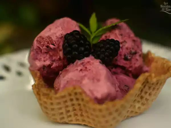 Receta Helado de yogur y moras