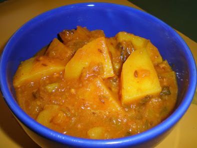 Receta Aloo tamatar jhol, guiso indio de patata y tomate