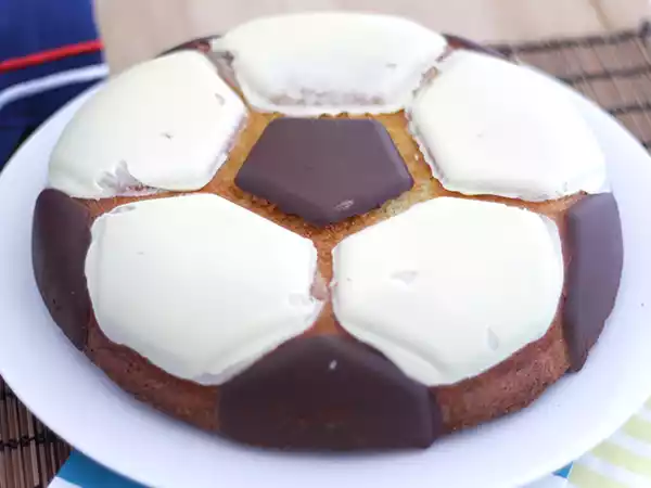 Receta Bizcocho balón de fútbol
