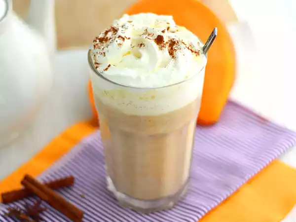 Receta Pumpkin spice latte, café con leche y calabaza