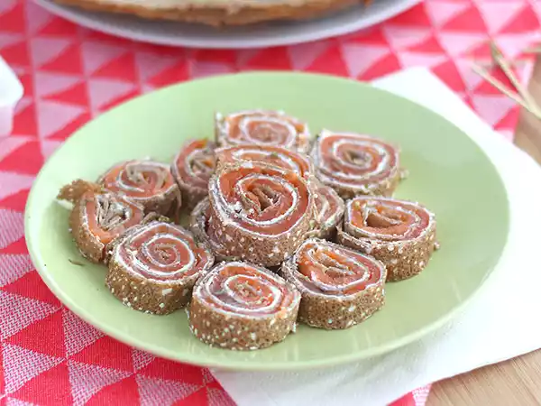 Receta Rollos de salmón y galette de sarraceno