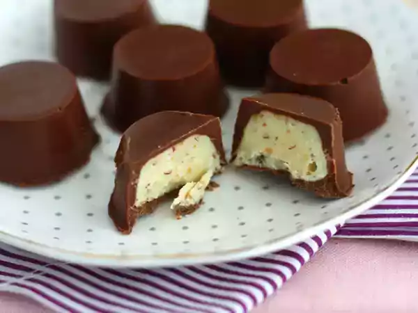 Receta Bombones de chocolate con leche sabor kinder