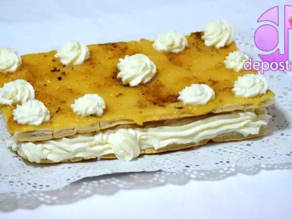 Receta Tarta de hojaldre con yema y nata
