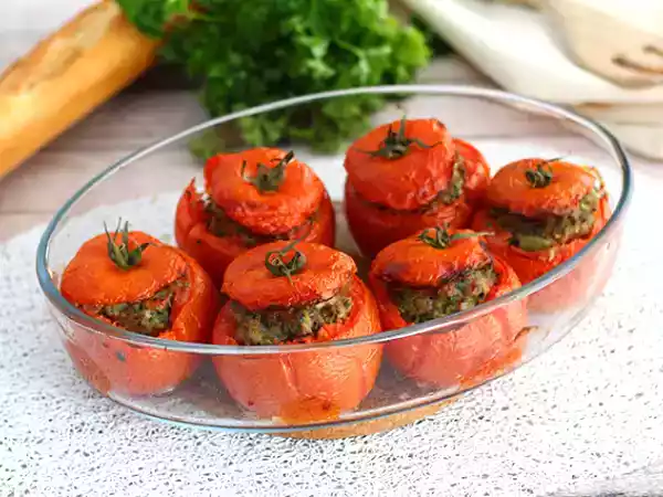 Receta Tomates rellenos de carne y arroz