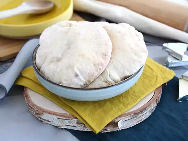 Receta Cheese naans, pan de pita relleno de quesitos