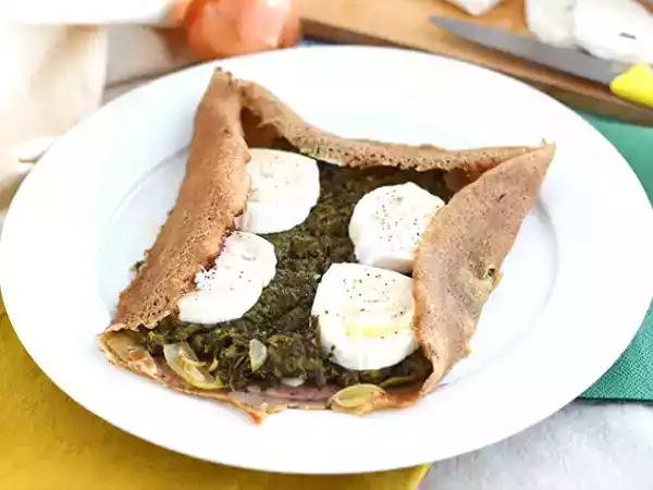 Receta Galette de sarraceno con queso de cabra, jamón y espinacas