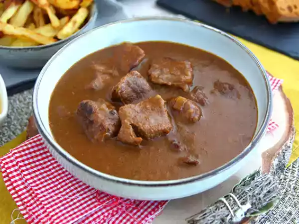Receta Carbonnade flamande (carne en salsa de cerveza)