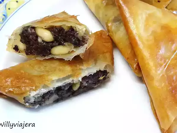 Receta Briouats de morcilla con manzana y de bonito