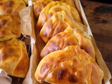 Receta Empanadillas chilenas, versión con carne picada {en panificadora y horneadas}
