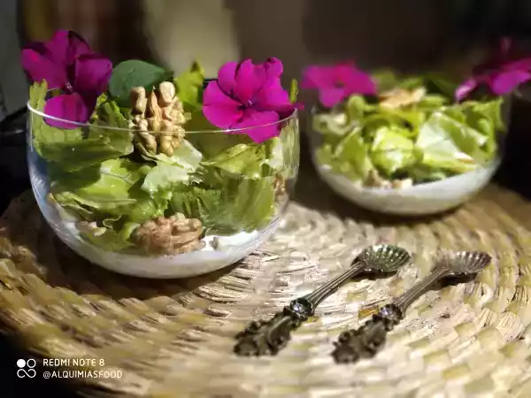 Receta Ensalada con nueces y crema de queso azul