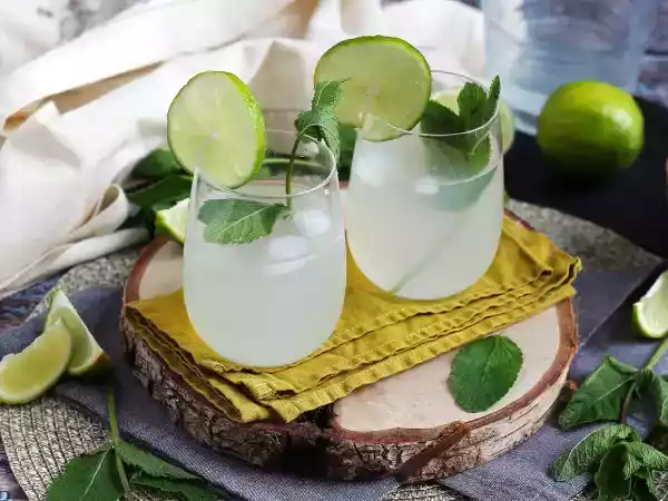 Receta Moscow mule, un refrescante cóctel a base de vodka