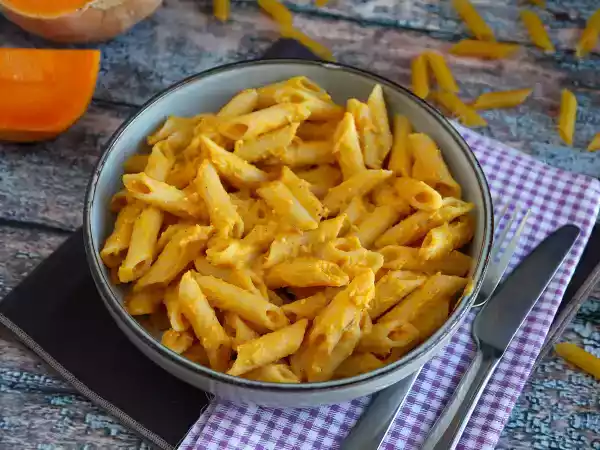 Receta Macarrones con crema de calabaza butternut
