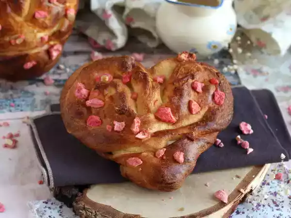 Receta Corazón de brioche para san valentín, muy tierno y esponjoso