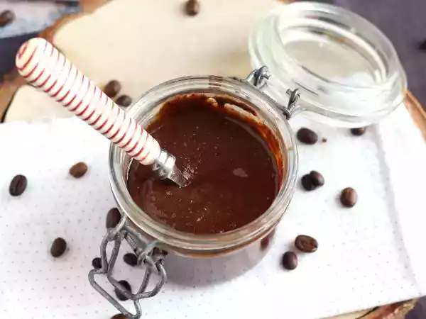 Receta Por fin una crema para untar con sabor a café! con chocolate y avellanas