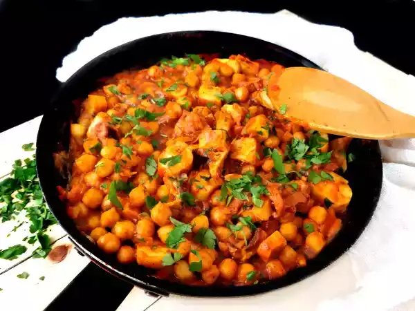 Receta Guiso de garbanzos con rejos y tomate